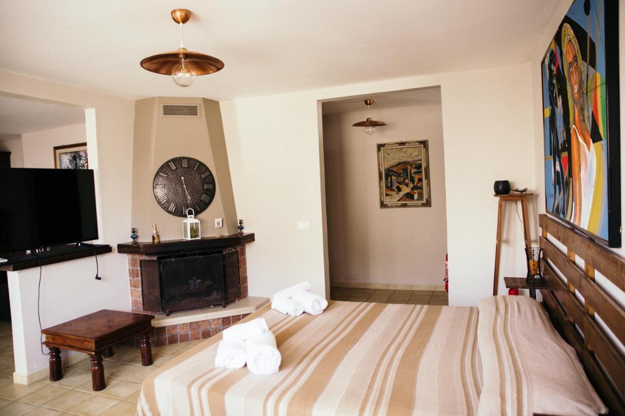 Le Antiche Colonne Bed and Breakfast Cinquefrondi Εξωτερικό φωτογραφία