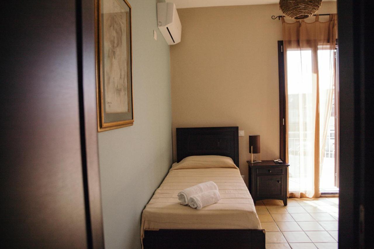 Le Antiche Colonne Bed and Breakfast Cinquefrondi Εξωτερικό φωτογραφία